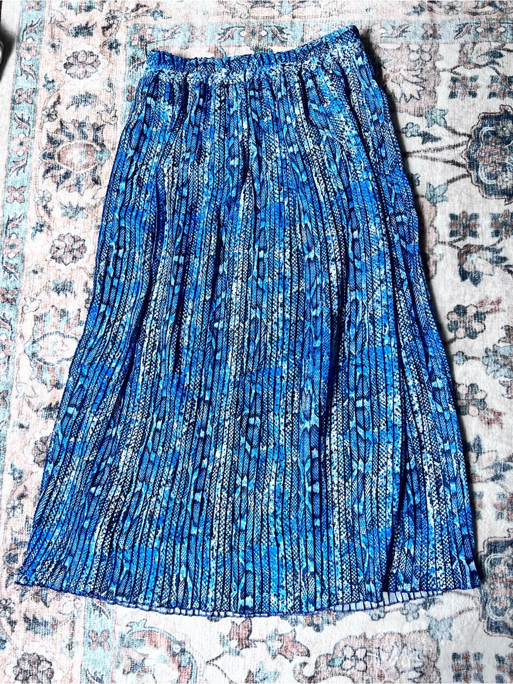 Vintage Blue Snakeskin Pattern Pleated Midi Skirt